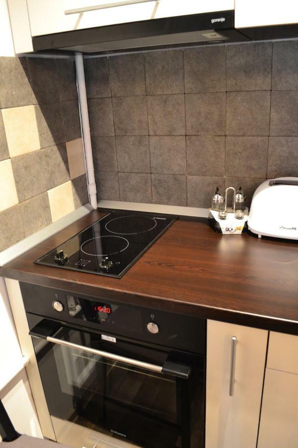 Apartament Golden Rose 1 Буштені Екстер'єр фото